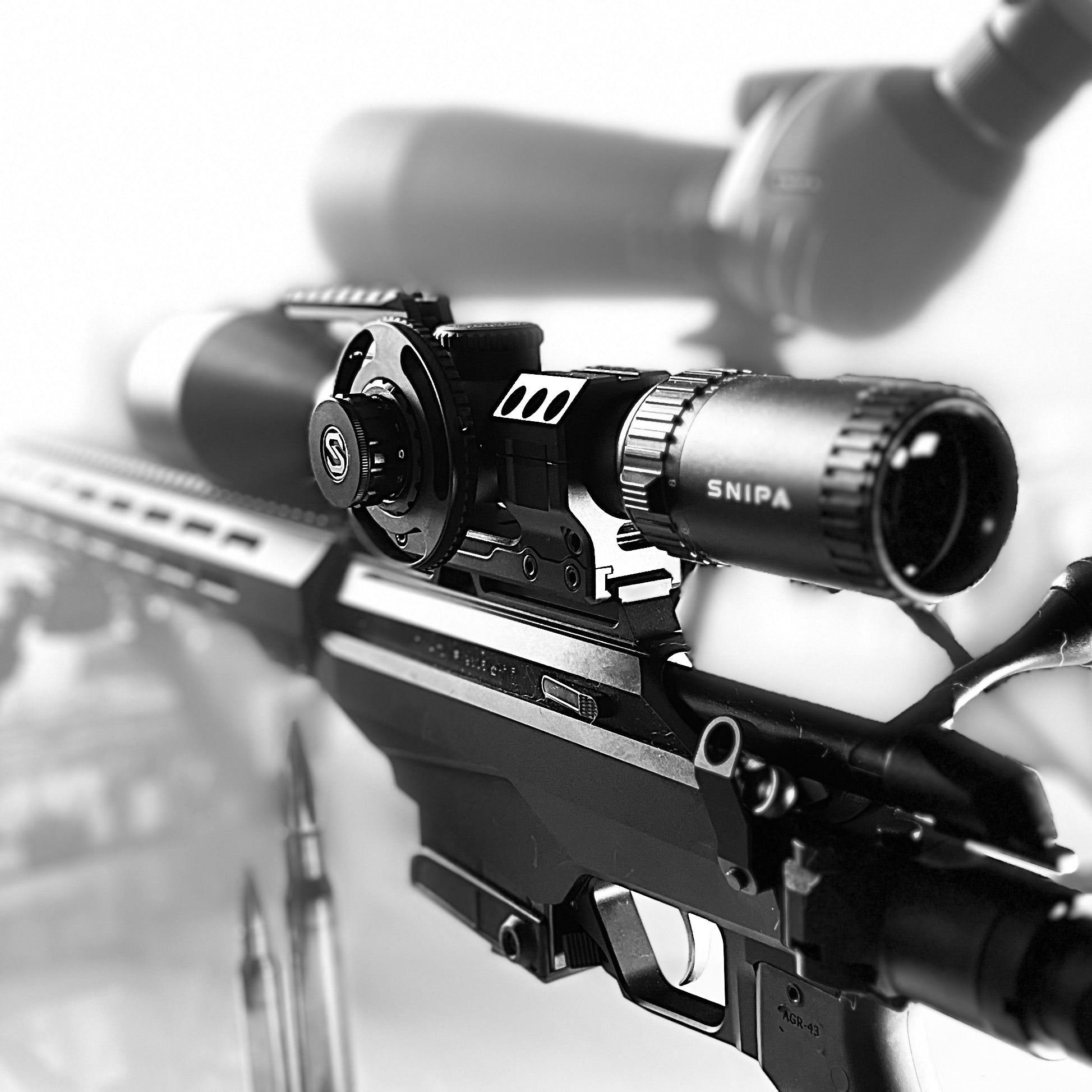 SNIPA™ POLAR X Tactical Rifle Scope 3–18×56 SFP Wide-Angle– 30mm Tube, MOA Illuminated Reticle, IPX7 | NorthLine 30 Tactical Mount + Focus Wheel